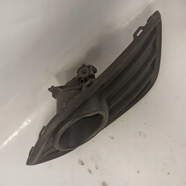Honda HR-V 2 Rechte Halogen-Grill OEM W3525 image 5