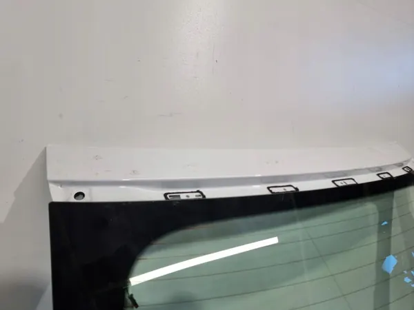 Audi A5 8T Sportback Tavaratilan kansi OEM FBW1097 image 3