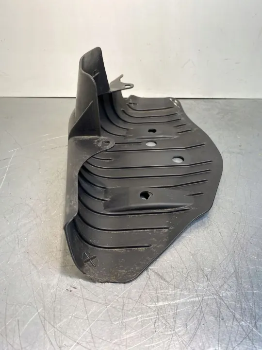 Cupra Formentor bakre underskydd OEM 5Q0501733 image 6