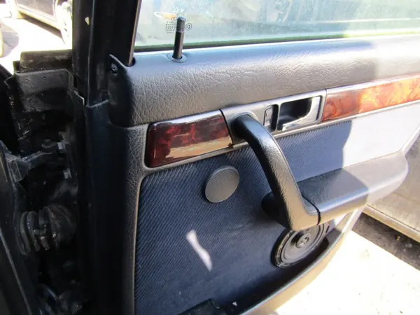 Panneau de porte latérale Audi 100 C4 OEM AK-6-91284 image 2