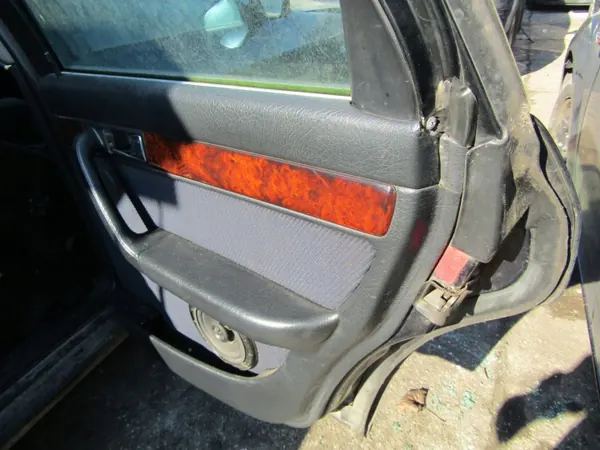Panneau de porte latérale Audi 100 C4 OEM AK-6-91284 image 3