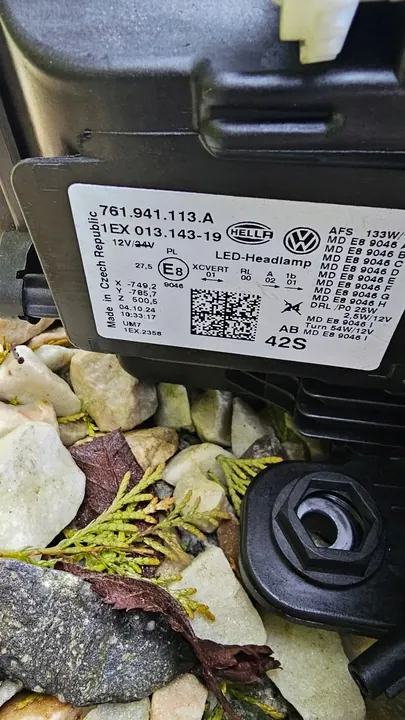 VW Touareg 3 Lâmpada Full LED Matrix Esquerda 761941113A image 6