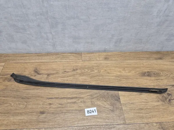 BMW X3 F25 Raclette Vitre Droite OEM 7286180 image 9