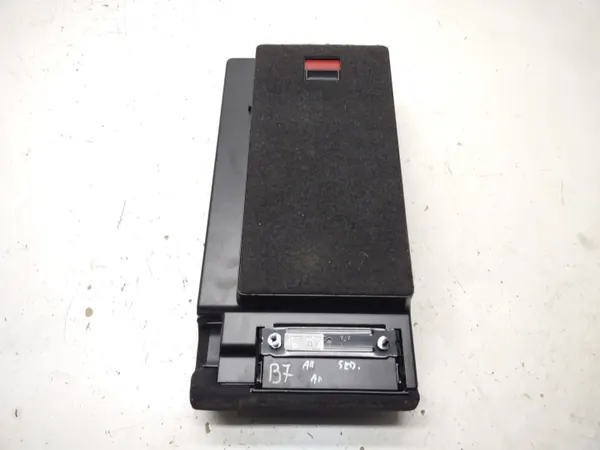 Accoudoir arrière OEM 3AE885205E avec porte-gobelets image 9