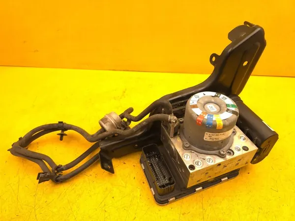 Mercedes-Benz GLS X167 Rear Air Suspension Compressor A1673202105 image 1
