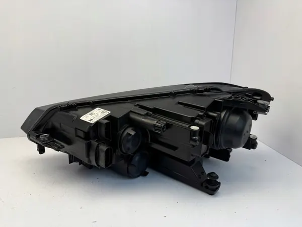 Farol direito VW Touran 5TB941006A image 3