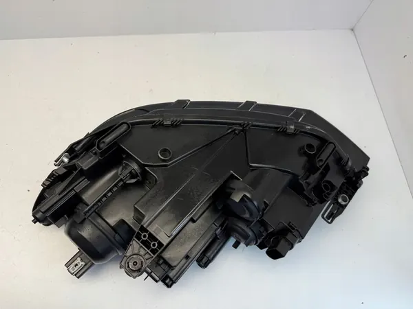 Farol direito VW Touran 5TB941006A image 5