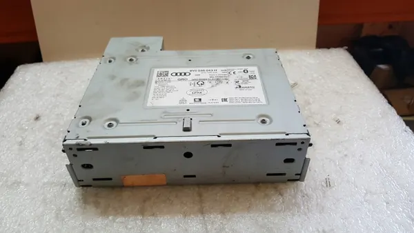 Audi MIB3 MMI navigatie-eenheid OEM 8Y0035043H image 2