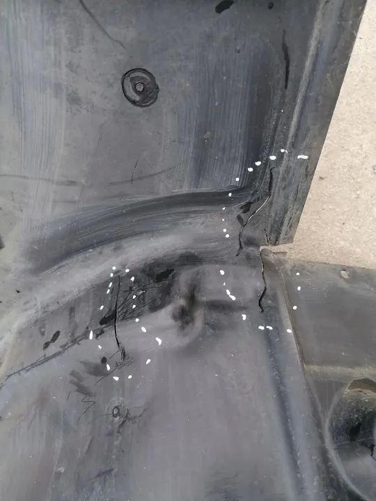 Left Front Wheel Arch Mercedes A2386911700 image 3