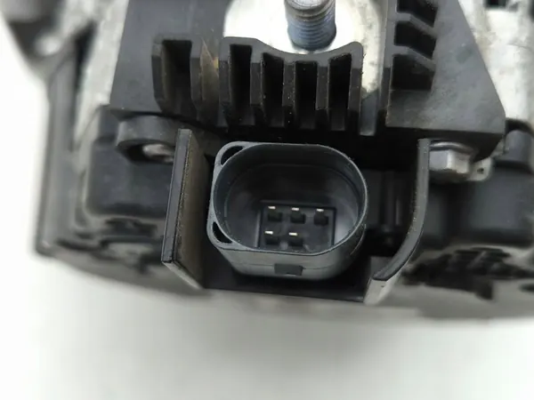 ALTERNATOR VW SKODA AUDI 06L903018G image 2