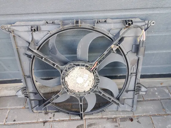 MERCEDES BENZ ML W164 GL X164 3.0 CDI Fläkt A1645000193 image 2