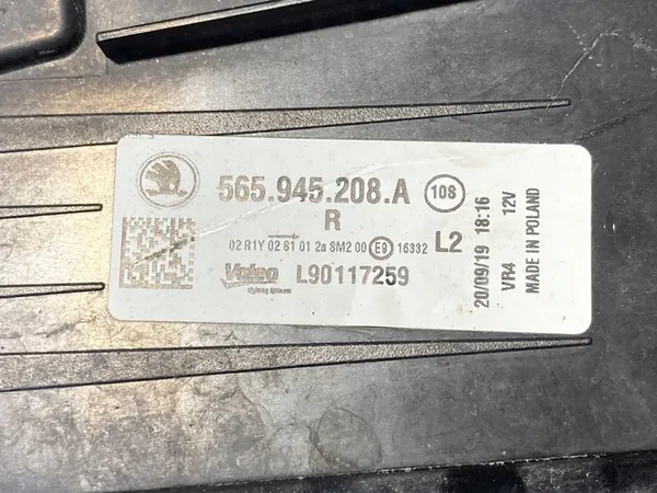 Luz Trasera Derecha Skoda Kodiaq image 8