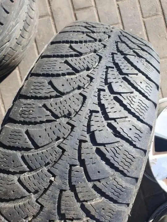 Vara­rengas OEM 18565R15 Opel Amperalle 2005 image 9