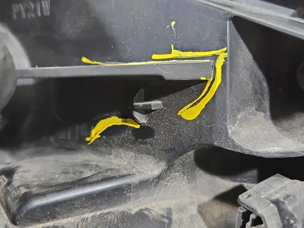 Vasen Xenon Ajovalaisin Nissan Qashqai I J10 10-13 OEM 26060BR60B image 10