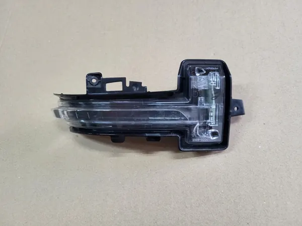Renault Austral rechter Spiegelblinker OEM 2386-3004 image 3