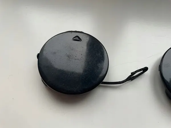 BMW X5 E70 Tappi Gancio Anteriore OEM 51117159589 51117159590 image 2