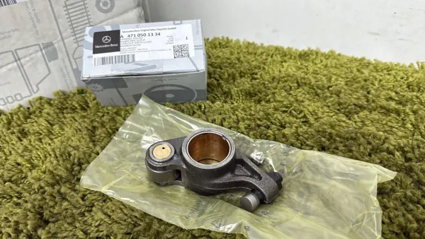 Auspuffventilhebel OEM A4710501334 Vorne Gebraucht image 3