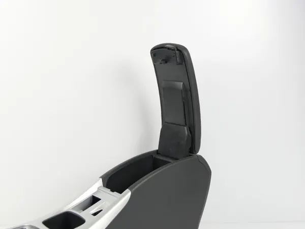 Reposabrazos OEM 969180007R para Renault Laguna III image 9