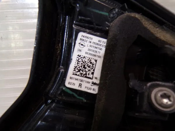 Lámpara trasera derecha Opel Corsa F 90194155 image 4