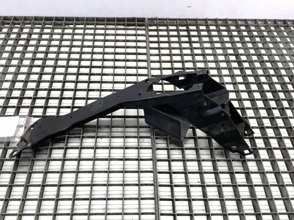 Höger strålkastarfäste OEM 7426634 image 2