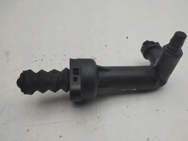 Kytkinpääsylinteri Volkswagen T-Roc 2018 OEM 5Q0721261K image 3