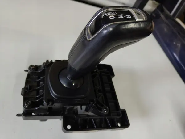 Jaguar E-Pace Versnellingspook OEM J9C37E453AA image 5