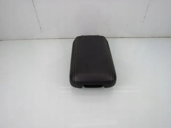 Accoudoir Kia Sportage V OEM 84660R2000WK2 - Occasion image 9