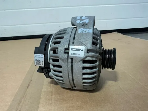 Vaihtovirtageneraattori Mercedes SL R230, SL350, SL500 LRA02294 image 4