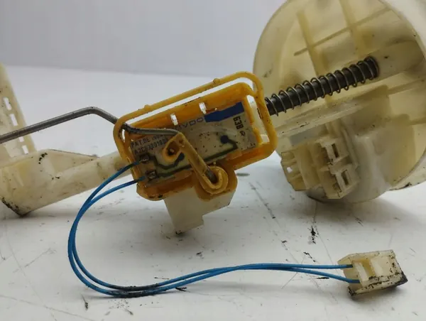 Sensor de nivel de combustible Mercedes-Benz C W203 2004 A2114701641 image 5