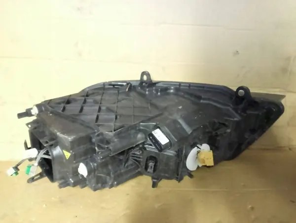 Faros Derecho Volkswagen Touareg II LIFT 7P1941044A image 3