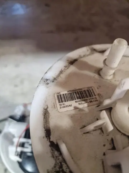 Bränslepump OEM 13577230 för Opel Astra J GTC 1.4L image 3