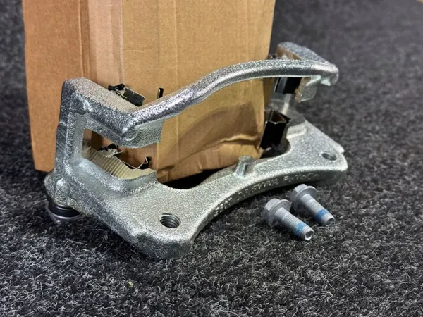 OEM 47761641 Klämbygel bak för Ford Transit 2013+ image 3