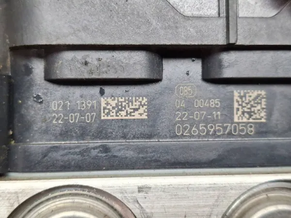 Pompe ABS OEM S26279058 pour Citroen Berlingo III image 3