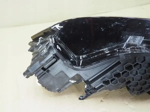 VW Touareg III Farol Dianteiro Direito LED 761941082T image 6