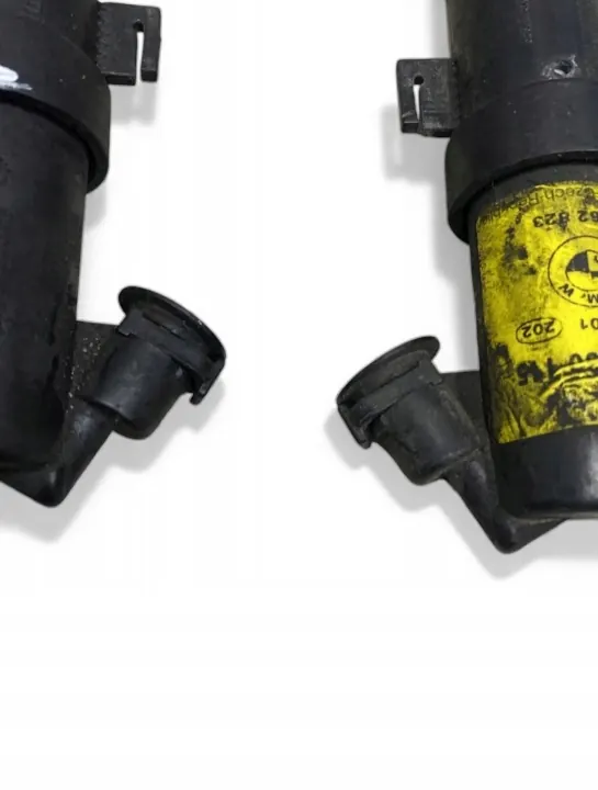 Scheinwerferreinigerdüse OEM 8362823 Links/Rechts BMW E46 image 3