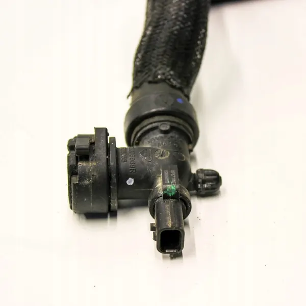 Dacia Duster II 2019 Jäähdyttimen letku 217427157R image 3