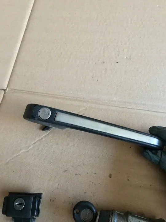 Täydellinen sytytyskytkin Volkswagen Golf II 1984 OEM 191837205A image 2