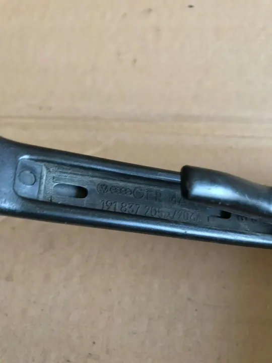 Täydellinen sytytyskytkin Volkswagen Golf II 1984 OEM 191837205A image 3