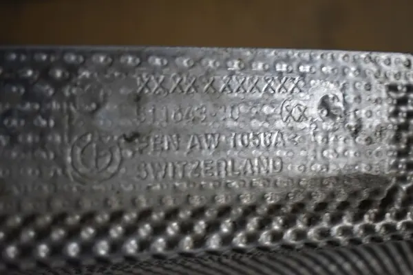 BMW OEM 8098096 55 lämpösuoja F91 F92 F93-malleille image 3