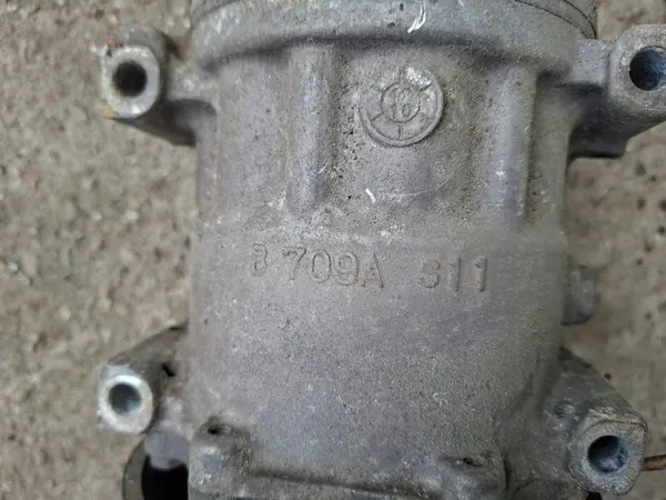 Compresseur de Climatisation Renault Truck Sanden SD7H15 image 3