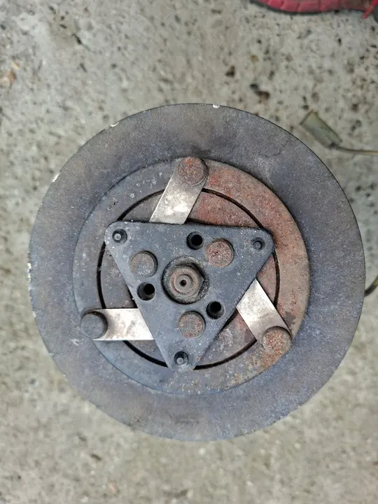 Compresseur de Climatisation Renault Truck Sanden SD7H15 image 4