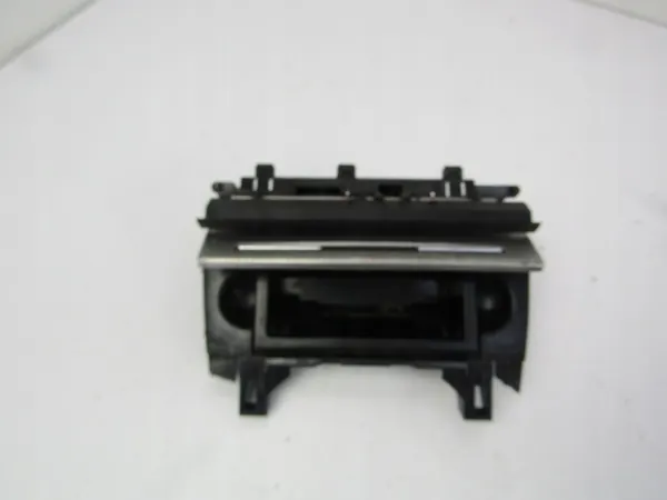 Aschenbecher Audi A4 B6 OEM AK-6-81919 - Gebraucht image 6