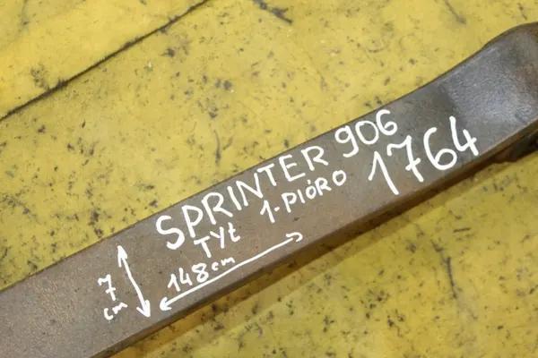 Ressort à lames arrière OEM 9063205506 Sprinter 906 image 8