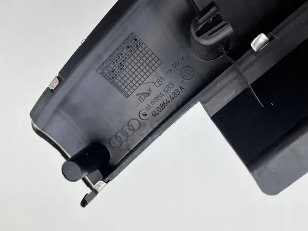 Audi Q7 4L Kofferraumschwellenschutz OEM 4L0864483 image 9