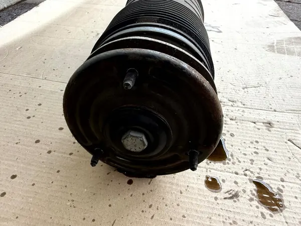 ABC Stötdämpare Bak W216 2006-2013 A2213208713 A2213208813 image 5