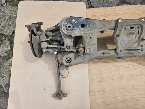 Toyota Avensis T29 achterophanging OEM TOYOTA AVENSIS T29 15-18 image 3