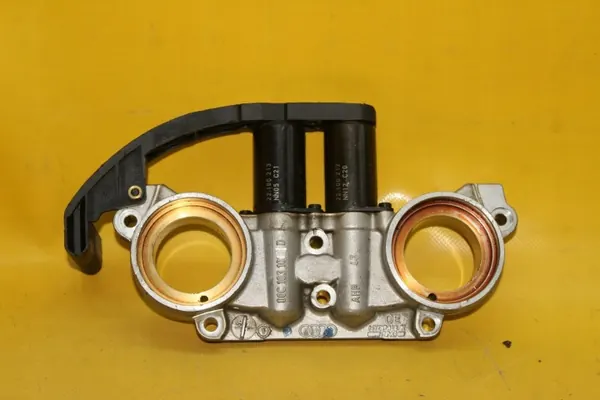 OEM 06C103108D Régulateur de Distribution Droit Audi A6 C5 3.0 image 2