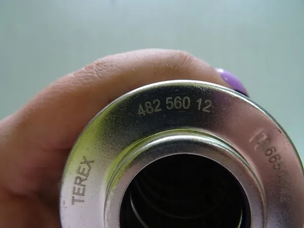 Filtre hydraulique Terex 48256012 image 4