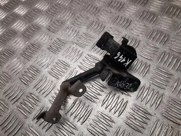 Capteur de niveau de suspension pneumatique Volkswagen Golf VIII 2021 5WA90712 image 1