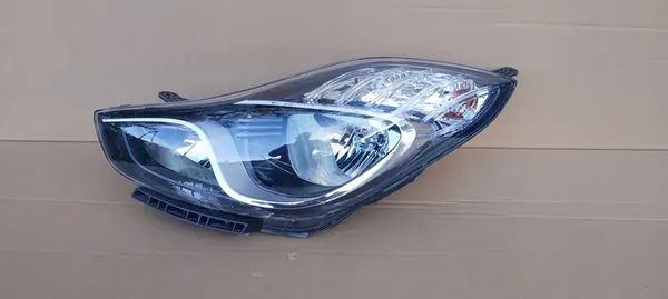 Faros delanteros izquierdo Hyundai IX20 Lift 15-18 OEM 92101-1KXXX image 4